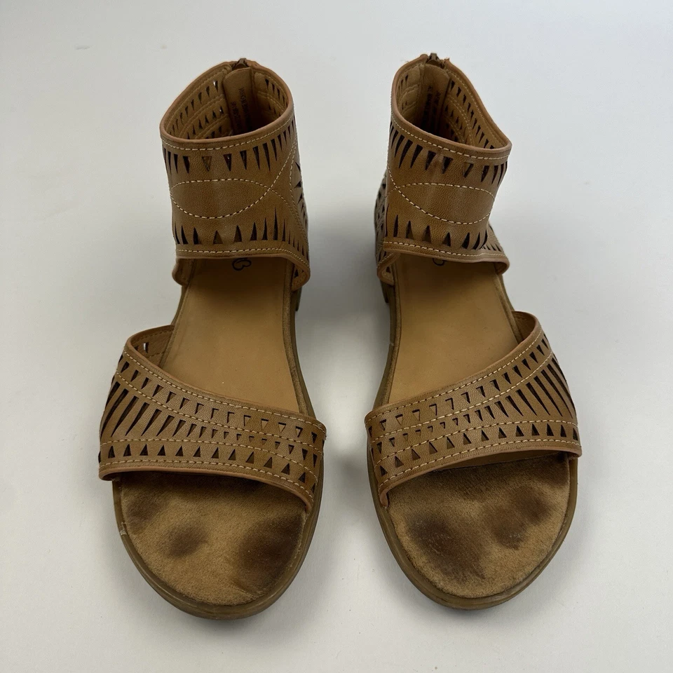 Baretraps Brown Gladiator Sandals Back Zipper Closure Strap Laser Cut Size 8.5M - Image 3 of 4