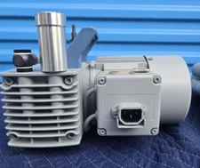 Vacuubrand ME4 Diaphragm Vacuum Pump 115/230V Working, Quiet, Reliable, Oil-Free