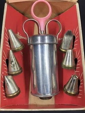 Vintage Tala England Icing Decorator Set 6 Tips Great To Use Or As Decoration