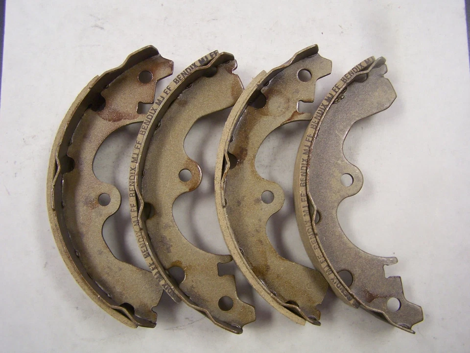 Zapatas de freno traseras Bendix USA R531 revestidas para Toyota Tercel Foto 3 de 4