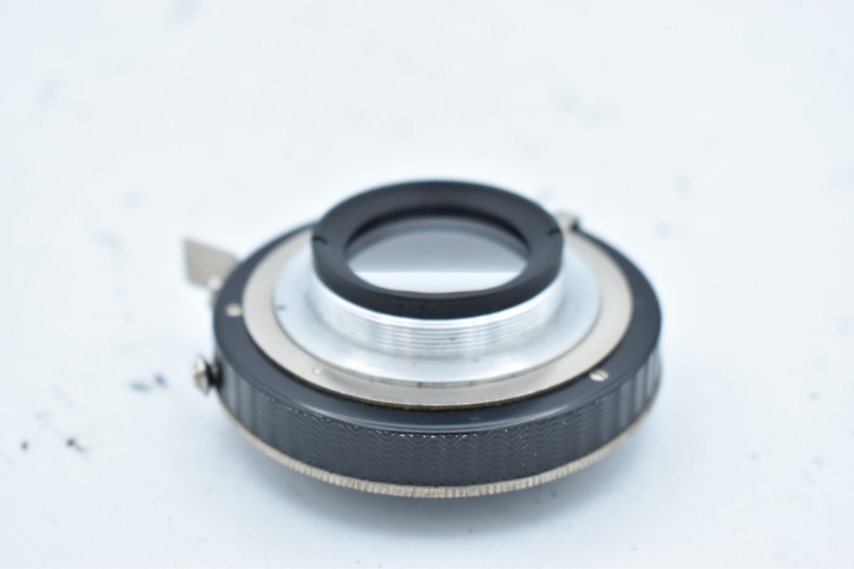 Critique de Carl Zeiss Jena Tessar 1:4,5 f=4cm T | Content