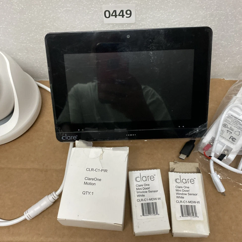 Clare ONE Clare Controls Smart Home Panel Model CLR-C1-21 With Camera & Sensors - Image 4 of 4