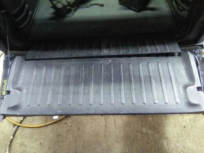 03-08 Honda Element maletero/portón trasero puerta inferior texturizada Foto 2 de 4