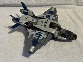Used LEGO Marvel: Quinjet Aerial Battle (6869)