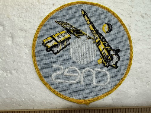 Vintage CNES French Satellite Company Patch - Picture 3 of 3