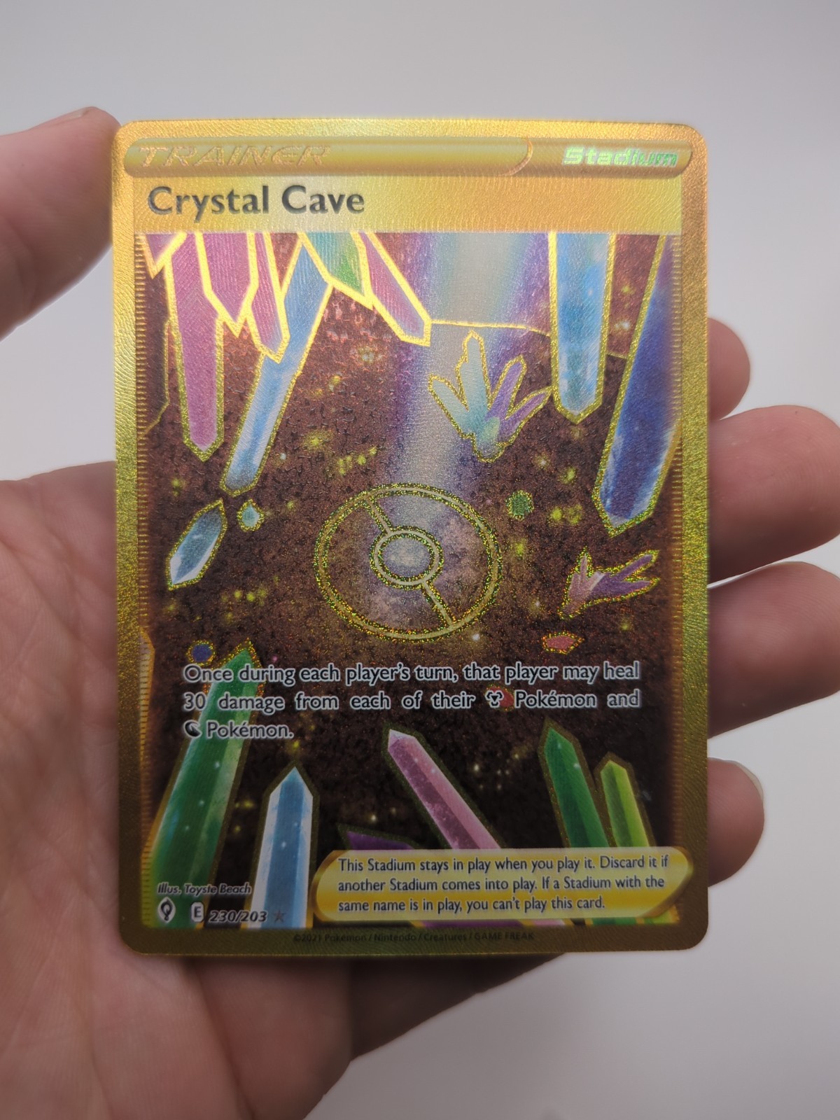 Crystal Cave (Secret) 230/203 SWSH07: Evolving Skies Holo