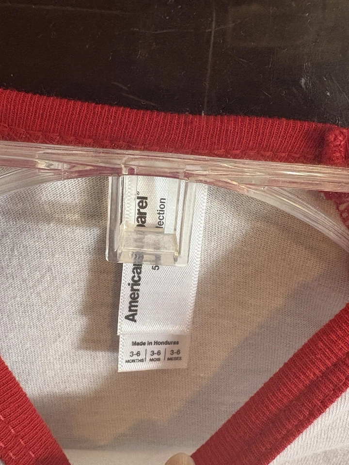 Camiseta American Apparel Baby 3/4 Regan 3:6 Meses Roja Blanca Foto 3 de 4