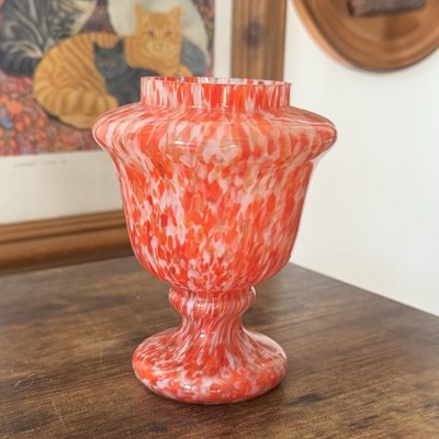 Vintage Kunst Glas Vase rot orange weiß gespritzt meliert Sockel Fuß