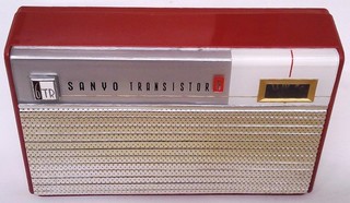 A rare ca. 1959 Sanyo 6C 15 Transistor pocket radio. Hardly marked works well