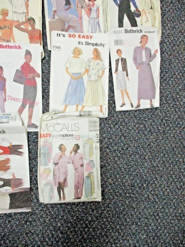 Vintage Mixed Lot of 40 Sewing Patterns - Women's Patterns - Picture 10 of 10