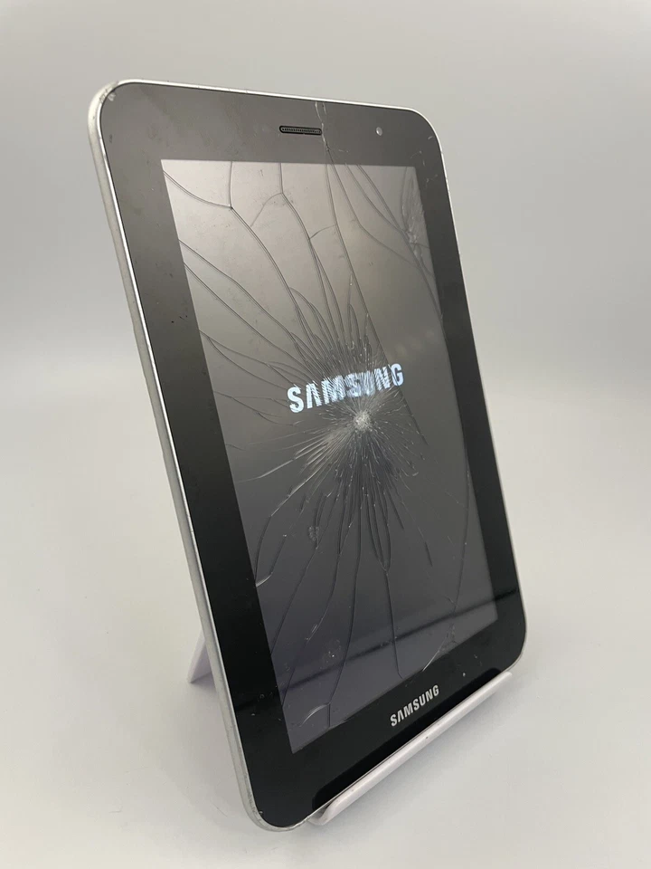 Samsung Galaxy Tab 7.0 Plus GT-P6200 White Unlocked 16GB Android Tablet Cracked - Image 2 of 4
