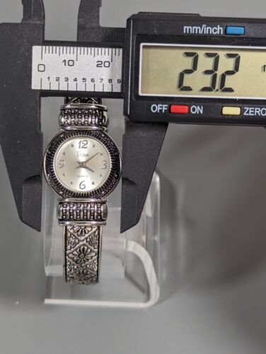 Vivani Silver Tone Classic Style Round Case Hinge Bracelet Band Watch - Picture 3 of 6