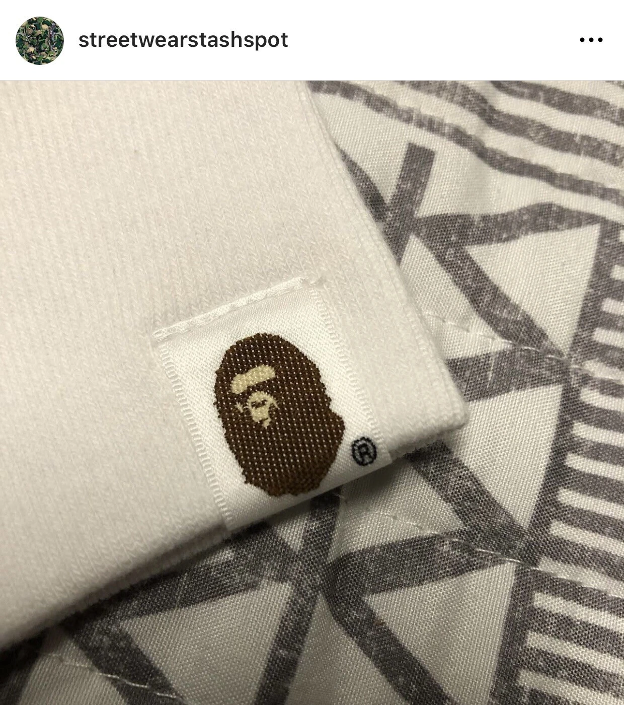 A BATHING APE (BAPE) Felpa con cappuccio maglione forte A Bathing Ape Bape Apes Together taglia media