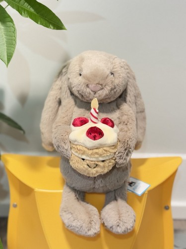 Authentischer Jellycat Bashful beige Hase Geburtstag neu mit Etikett 100 % echt schneller Versand - Bild 1 von 5