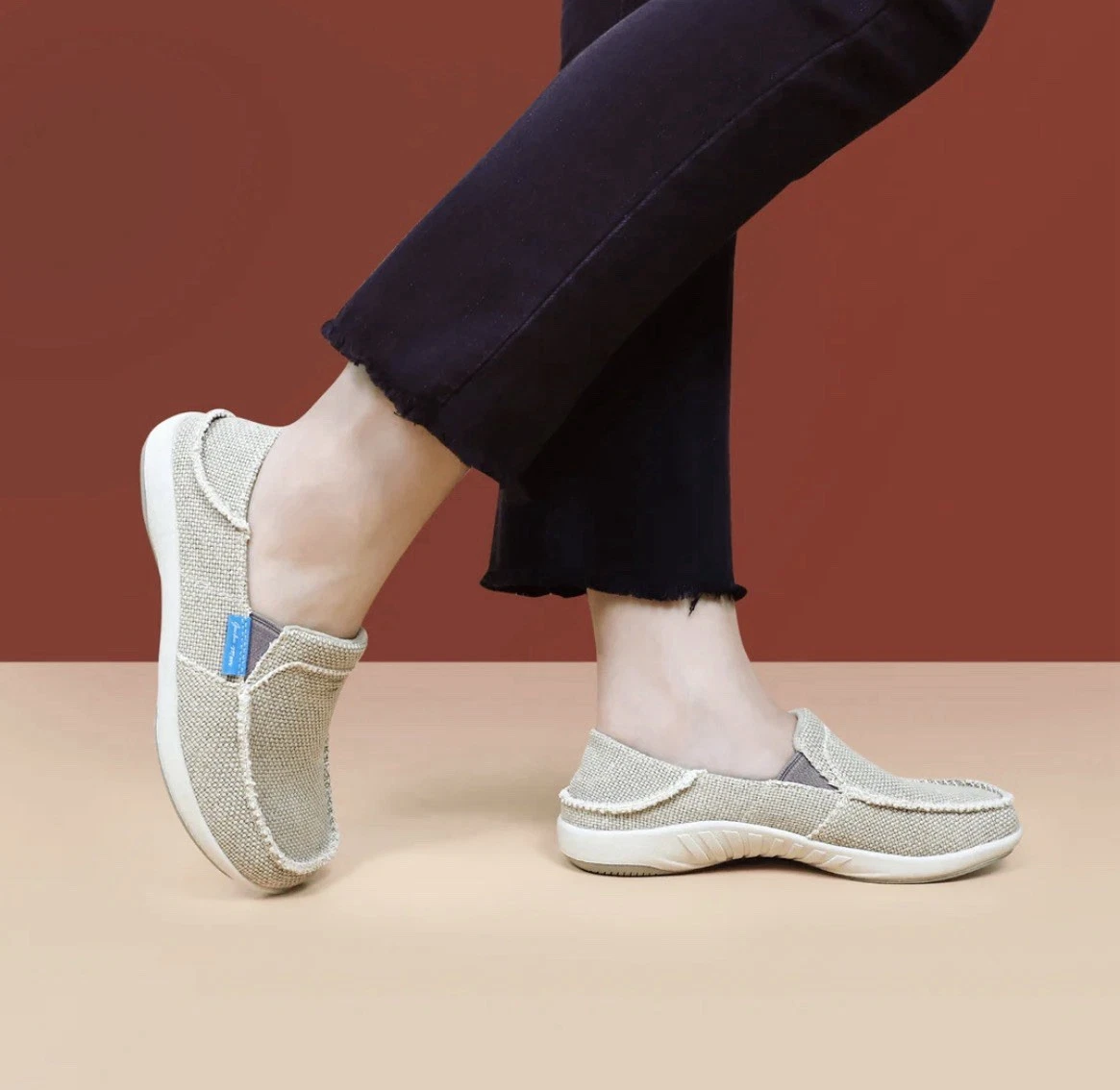 Gecko Man Women's Cream Colored Slip-On Shoes - Size 11