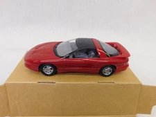 NEW AMT 1/25 SCALE 1993 PONTIAC FIREBIRD IN  BRIGHT RED     PROMO MODEL ERTL