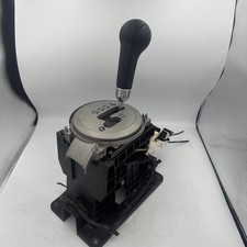 2004-2011 Mitsubishi Endeavor Gear Shift Lever Floor Shifter Assembly Oem
