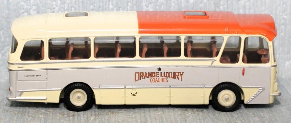 EXCLUSIVE FIRST EDITIONS EFE 12204 1:76 HARRINGTON CAVALIER COACH ORANGE BOXED - Image 4 of 4