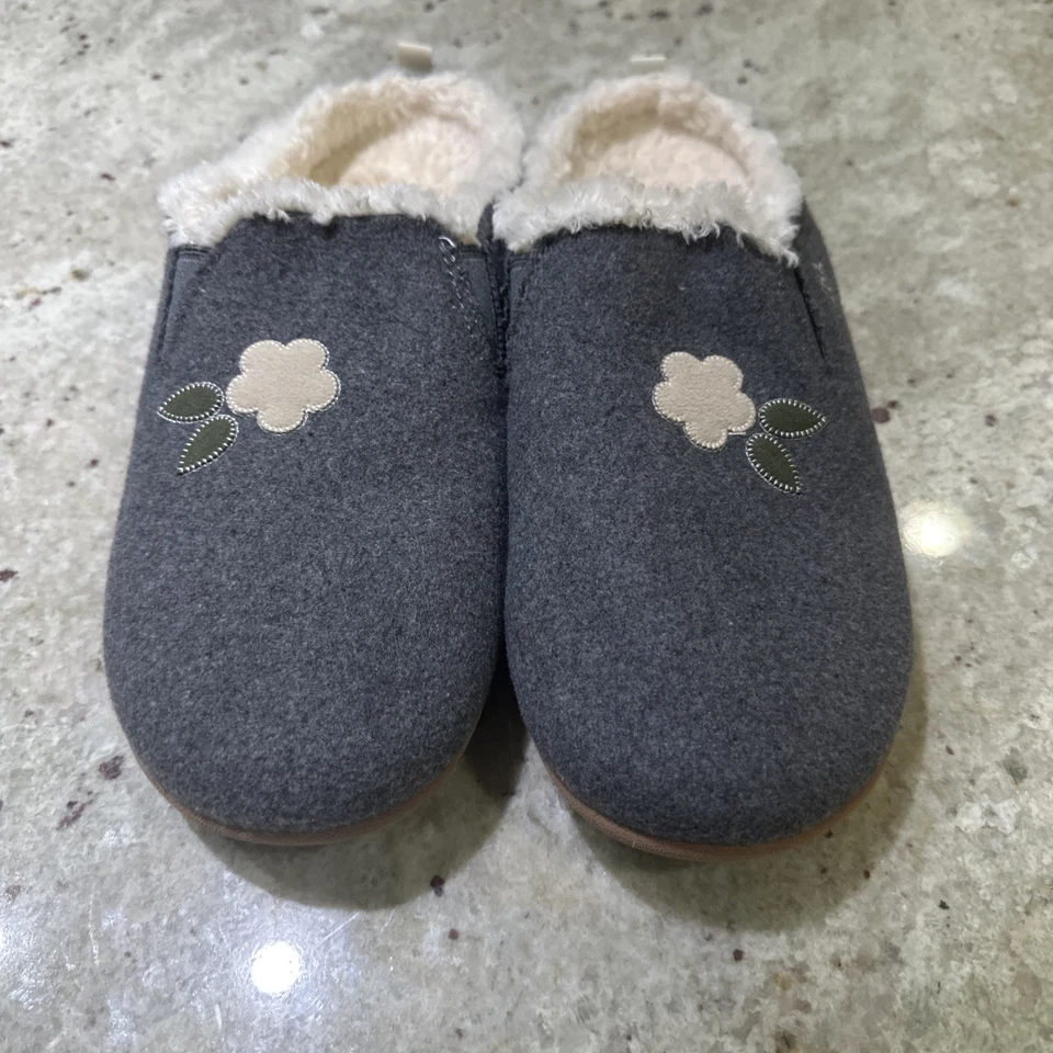 Nuevas Zapatillas Para Mujer Gris Spenco Evie Felpa 12B Flor Margarita Soporte Casa Zapatos Foto 2 de 4