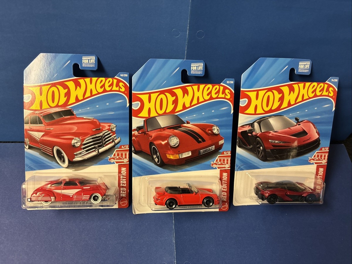 2026 Hot Wheels Target Red Edition F CASE Porsche 911, McLaren