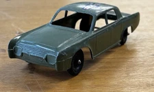 Original Hubley No. 401 Drab Green U.S. Army Lincoln Continental Sedan U.S.A.