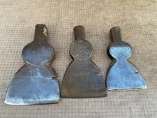 3 Vintage 18, 22, 32 oz. Unbranded Small Axe Hatchet Hammer HEAD Old Used Tools
