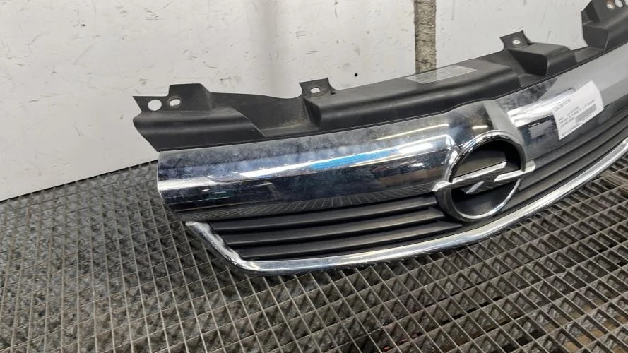 Calandre OPEL ZAFIRA B PHASE 2 93192480 - Photo 2/4