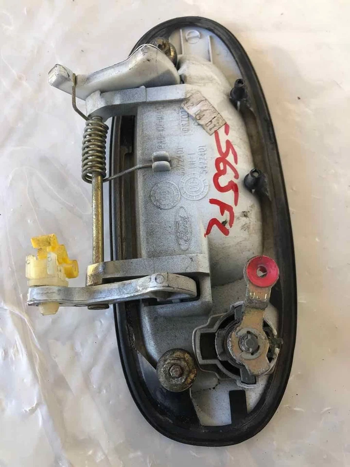 2000 - 2003 FORD ESCORT передняя наружная дверная ручка код краски YZ левая сторона водителя - Изображение 4 из 4