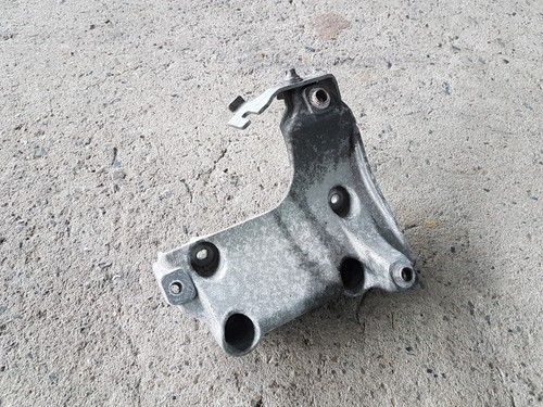 BMW 1er E81 E87 E88 3er E90 E91 N43 N45 N46 Lagerbock Klimakompressor 7505980