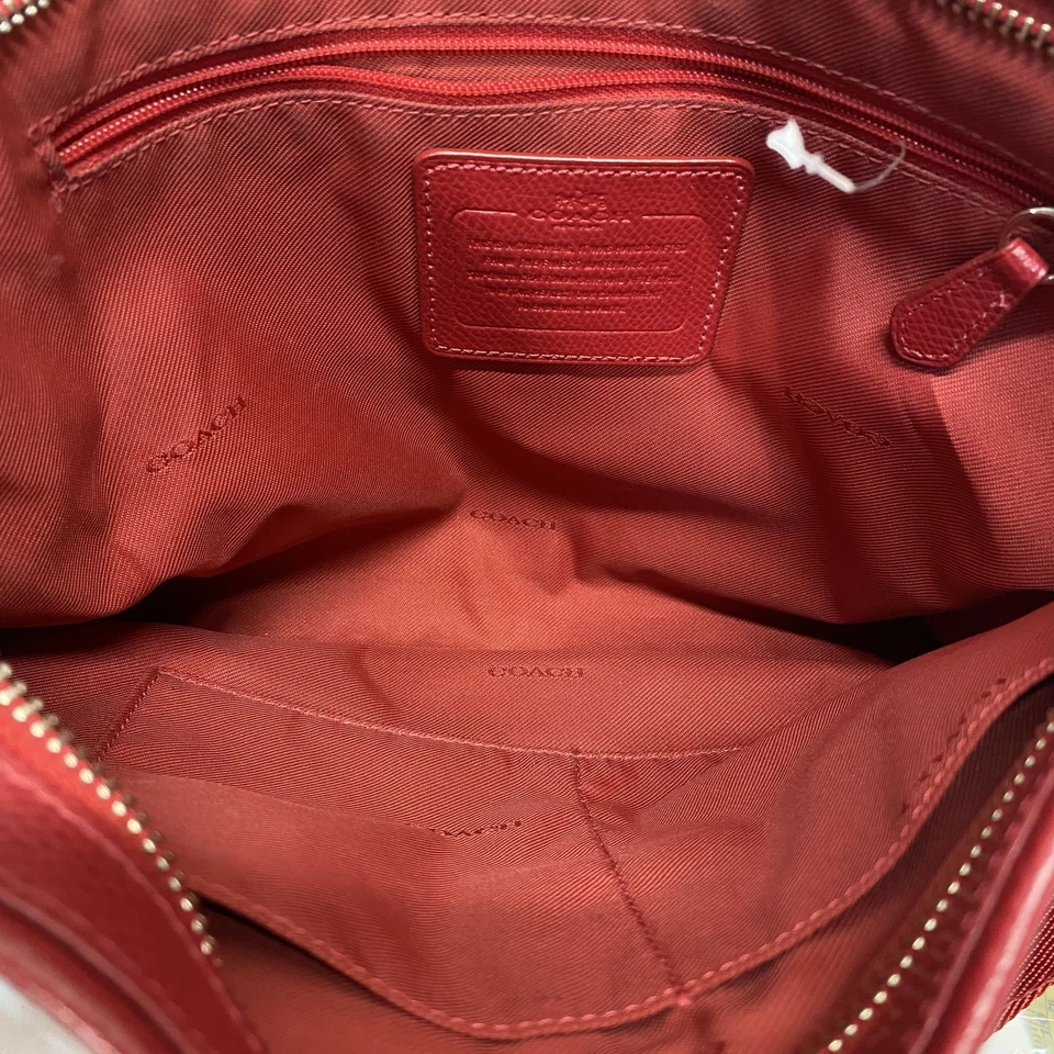 Bolso mensajero Coach de lona rojo Foto 4 de 4