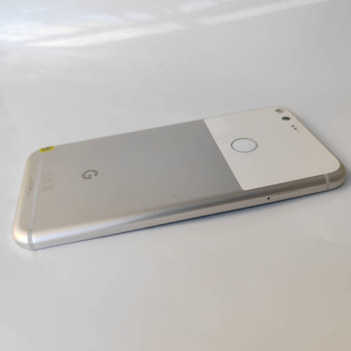Original Google Pixel (1st Gen) - 2016 Pixel XL Unlocked 4G 32
