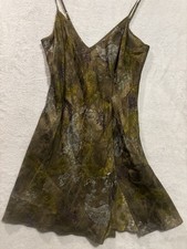 Victoria  s Secret Women  s M V Neck Paisley Lingerie Babydoll Nightie Medium