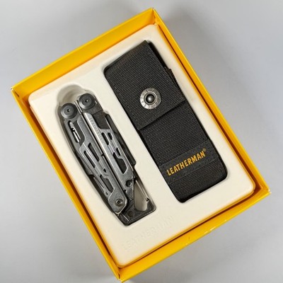 Leatherman Signal Black Silver 832623 Multi Tool Box Sheath Unused