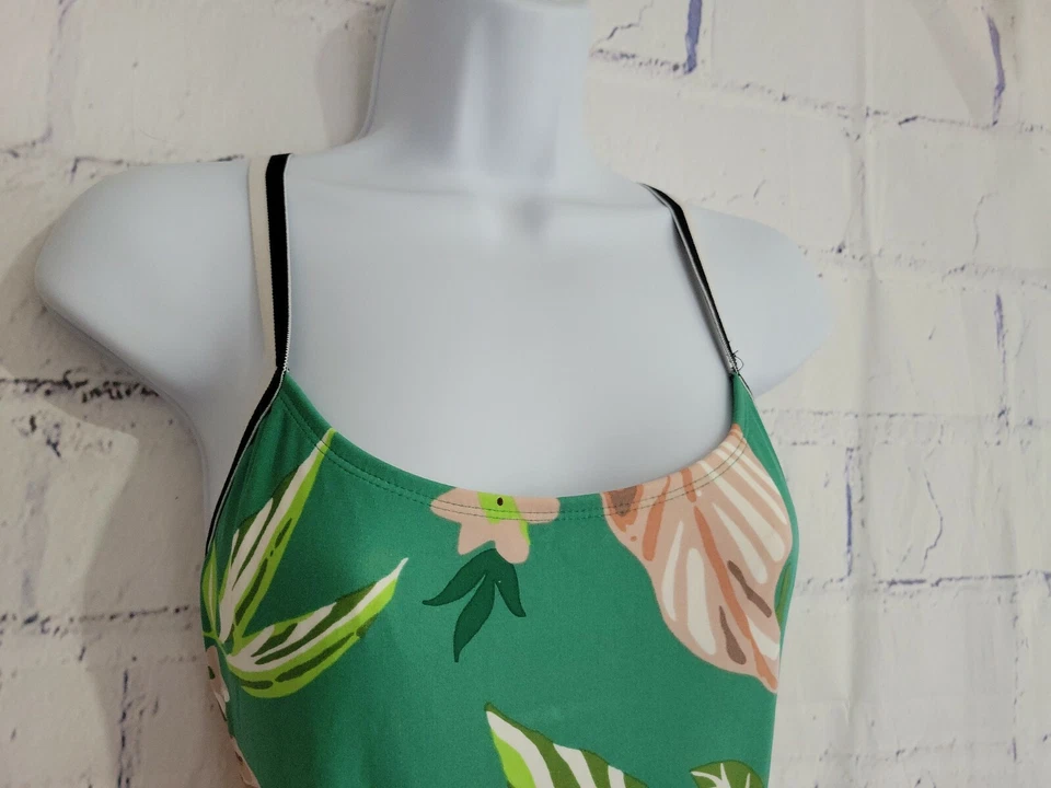 Traje de baño de una pieza xhilaration verde floral rayas medianas correas ajustables usado en excelente estado Foto 4 de 4