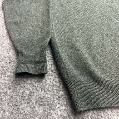 William Lockie of Scotland 100% New Lambswool V Neck Green Sweater Mens Medium - Picture 2 of 9