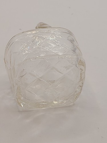 VINTAGE 2" Miniature Clear Glass Basket Diamond Cut Pattern w/ handle - Picture 5 of 7