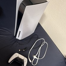 Sony PlayStation 5 Console Blu-Ray Wi-Fi Controller & HDMI/USB-A Cables