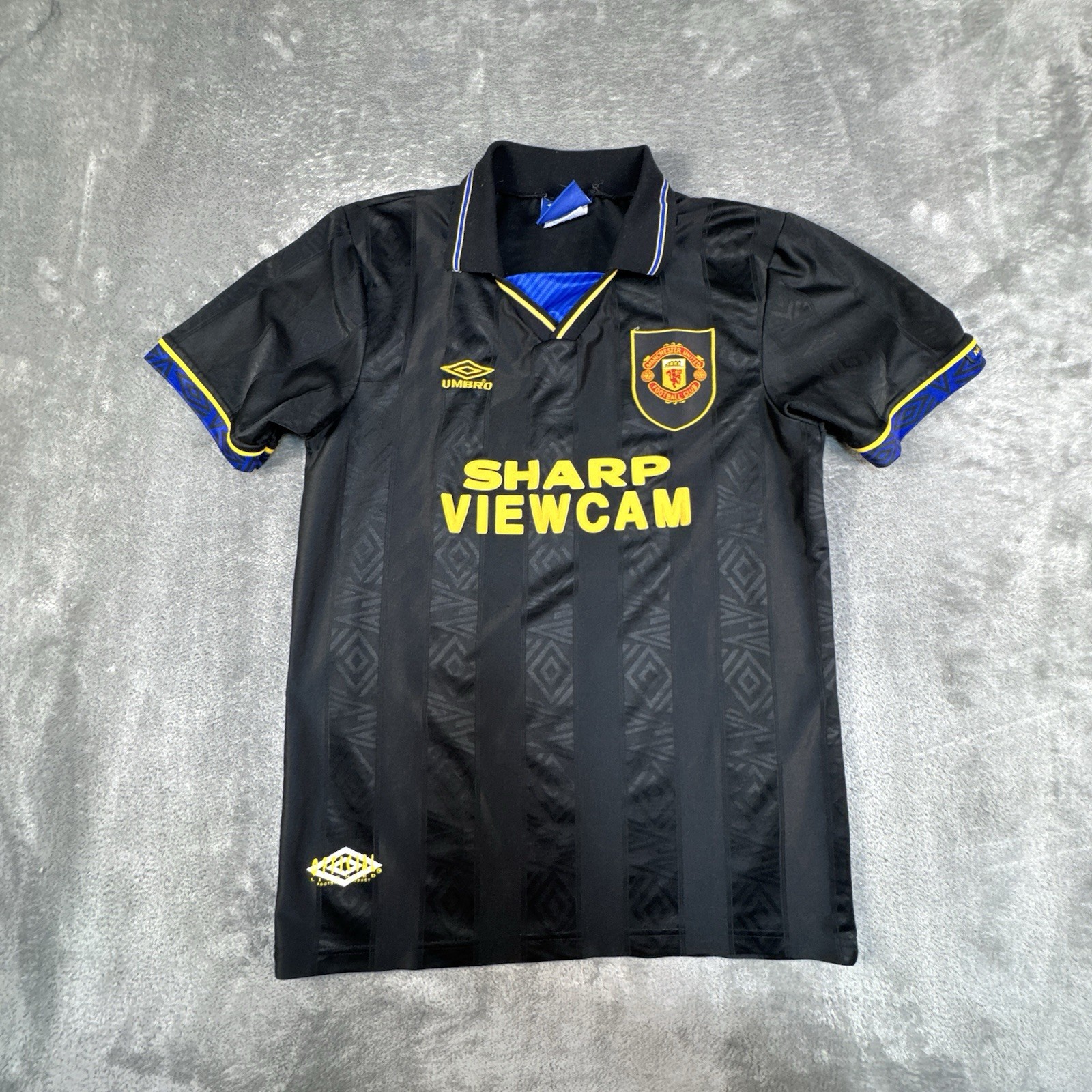 Vintage 1993-1995 Manchester United Away Football Jersey Size M Sharp Viewcam