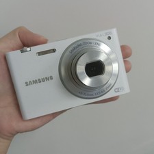 Samsung MV900f Flip-out 5x Optical Zoom Wifi Touch Screen Vlog Camera White