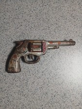 Wyandotte DWT Ranch Western Working Toy Clicker Gun Red Tin Lithograph 1950 RARE