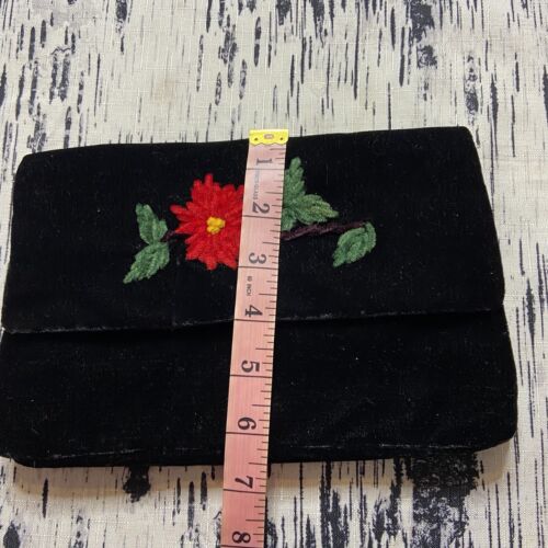 Vintage Velvet Clutch Purse Embroidered Poinsettia Flower Holiday Hong Kong - Picture 12 of 12