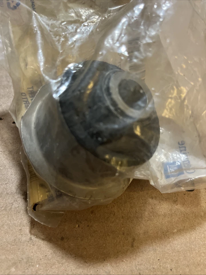 GM 10393215 Bushing,Front Lower Control Arm2005-2007 Saturn Relay NOS - Image 2 of 2