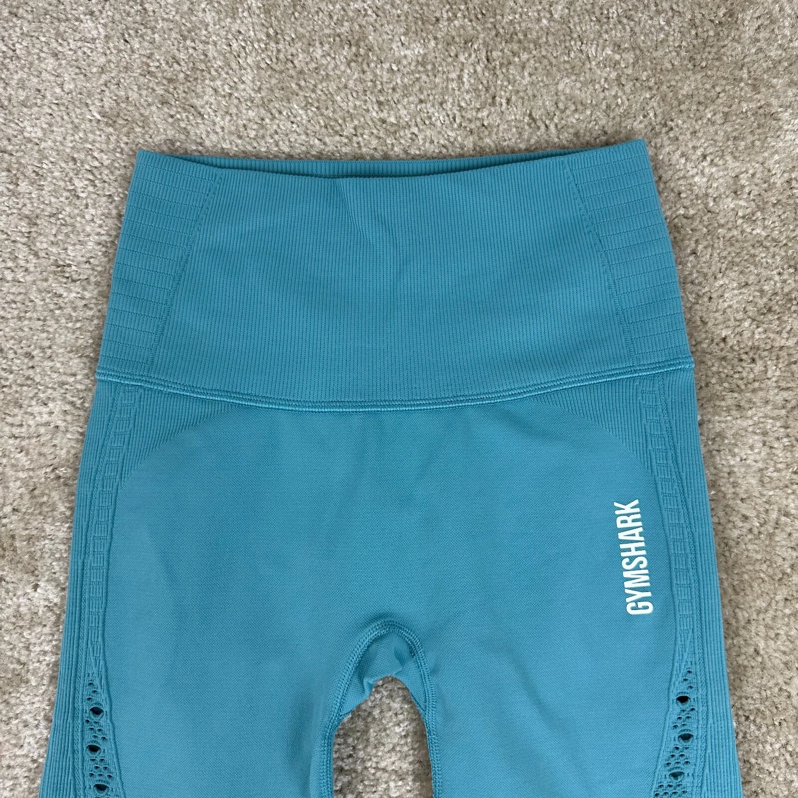 gymshark mid rise big logo spell out leggings