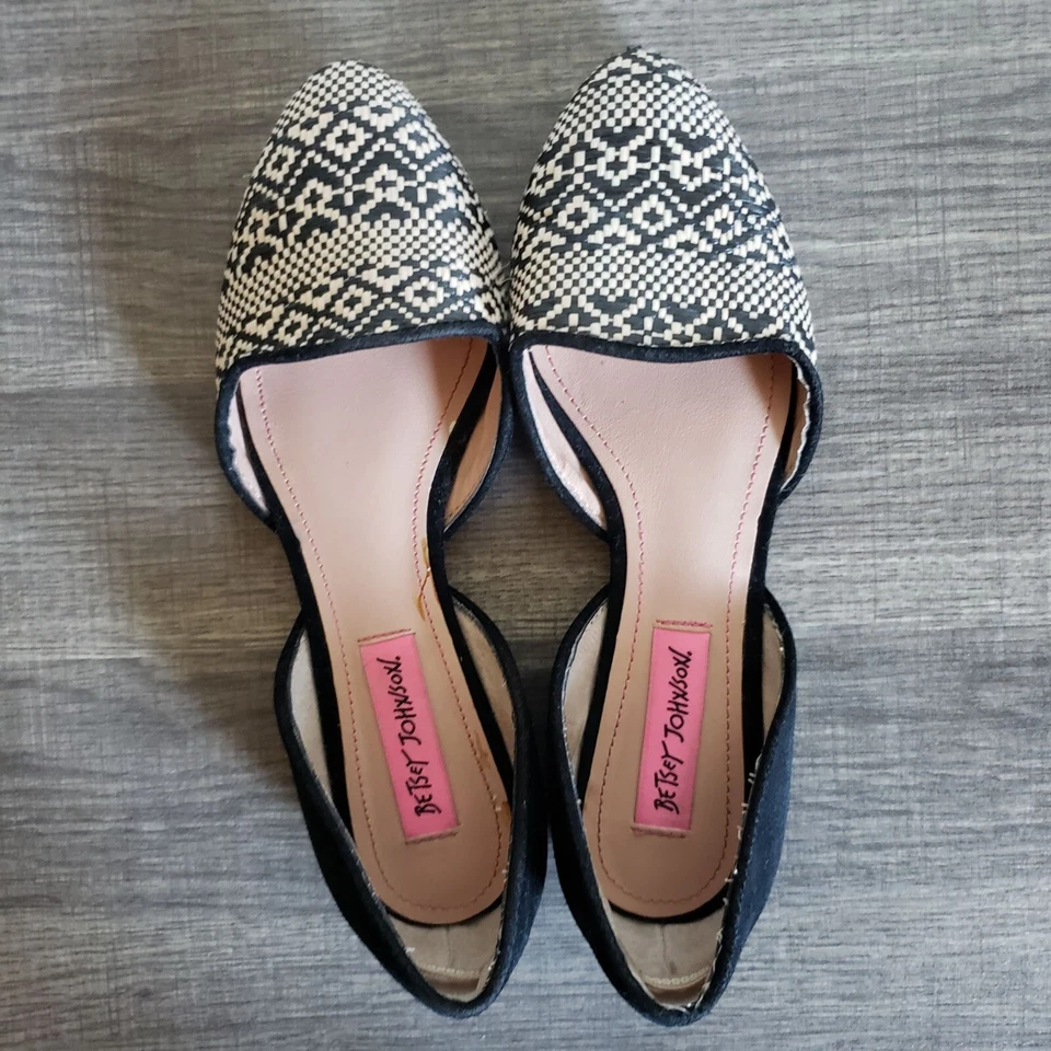 Betsey Johnson Cocoh D'orsay Cuero Tejido Pisos Estampado Tribal Negro/Bronceado Mujer 6 Foto 2 de 4