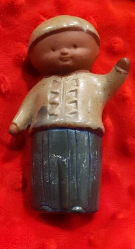 Agitadores de sal y pimienta de cerámica vikinga de colección de Japón niña niño únicos - Imagen 11 de 11