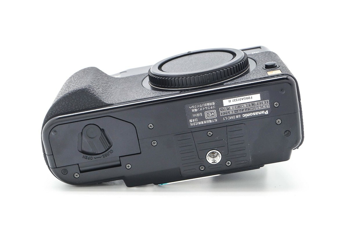 Panasonic LUMIX DMC-L1 7.5MP 4/3 Mount Digital Camera Body | eBay