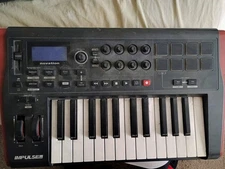 Novation IMPULSE 25 Ableton Live 25-Key MIDI USB Keyboard Controller
