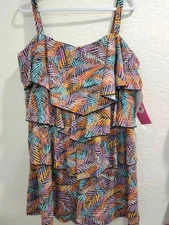 Fit 4 U Ur Hips Swimsuit Size 26W V-Tiered Pink Palms Romper Shorts Womens Plus