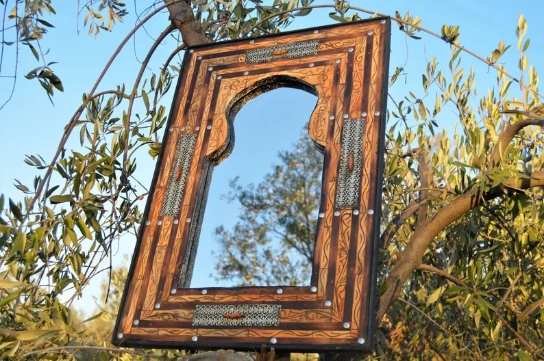 Espejo con incrustación de hueso marroquí - Espejo de pared grande hecho a mano, marco de madera decorativo Foto 2 de 4