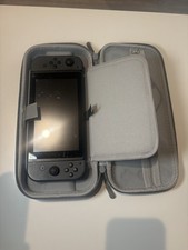 Console Nintendo Switch con custodia + 6 giochi NO DOCK TV